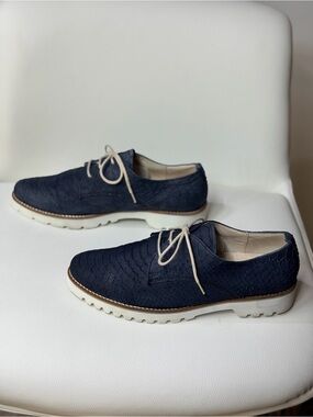 Classic Unisex Boys Women’s US 7 EU 37 Navy Lace-Up Casual Oxfords Grösse 4